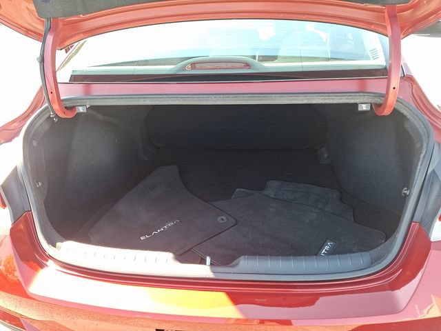 Used 2023 Hyundai Elantra SEL w/ Cargo Package FWD image 28