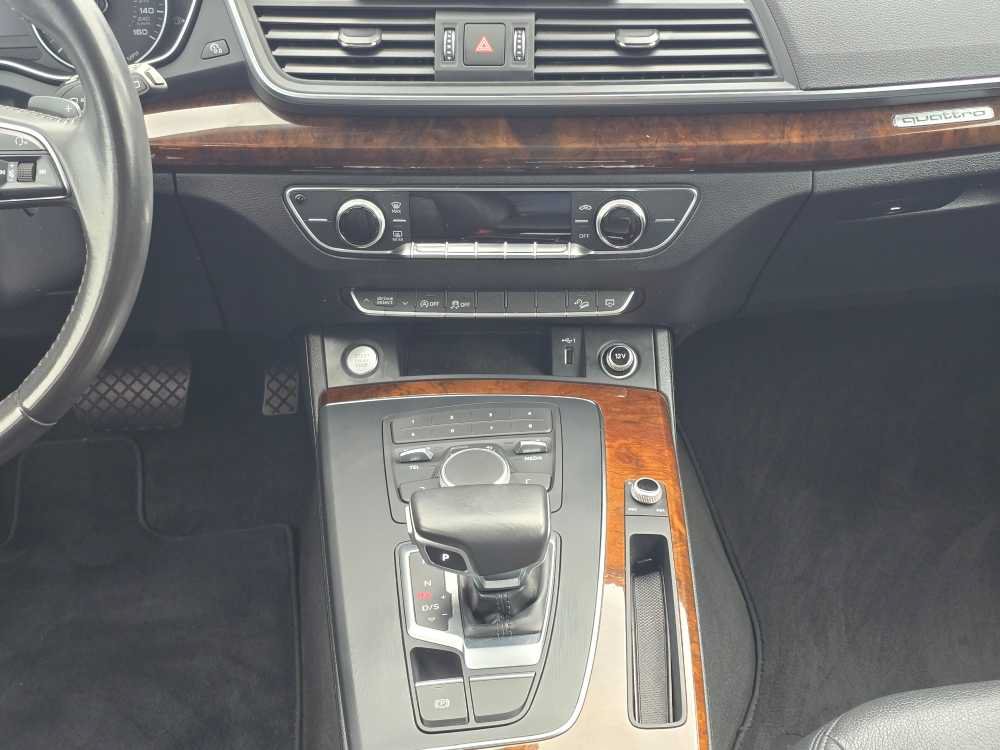 Used 2018 Audi Q5 2.0T Premium w/ Convenience Package AWD/4WD image 13