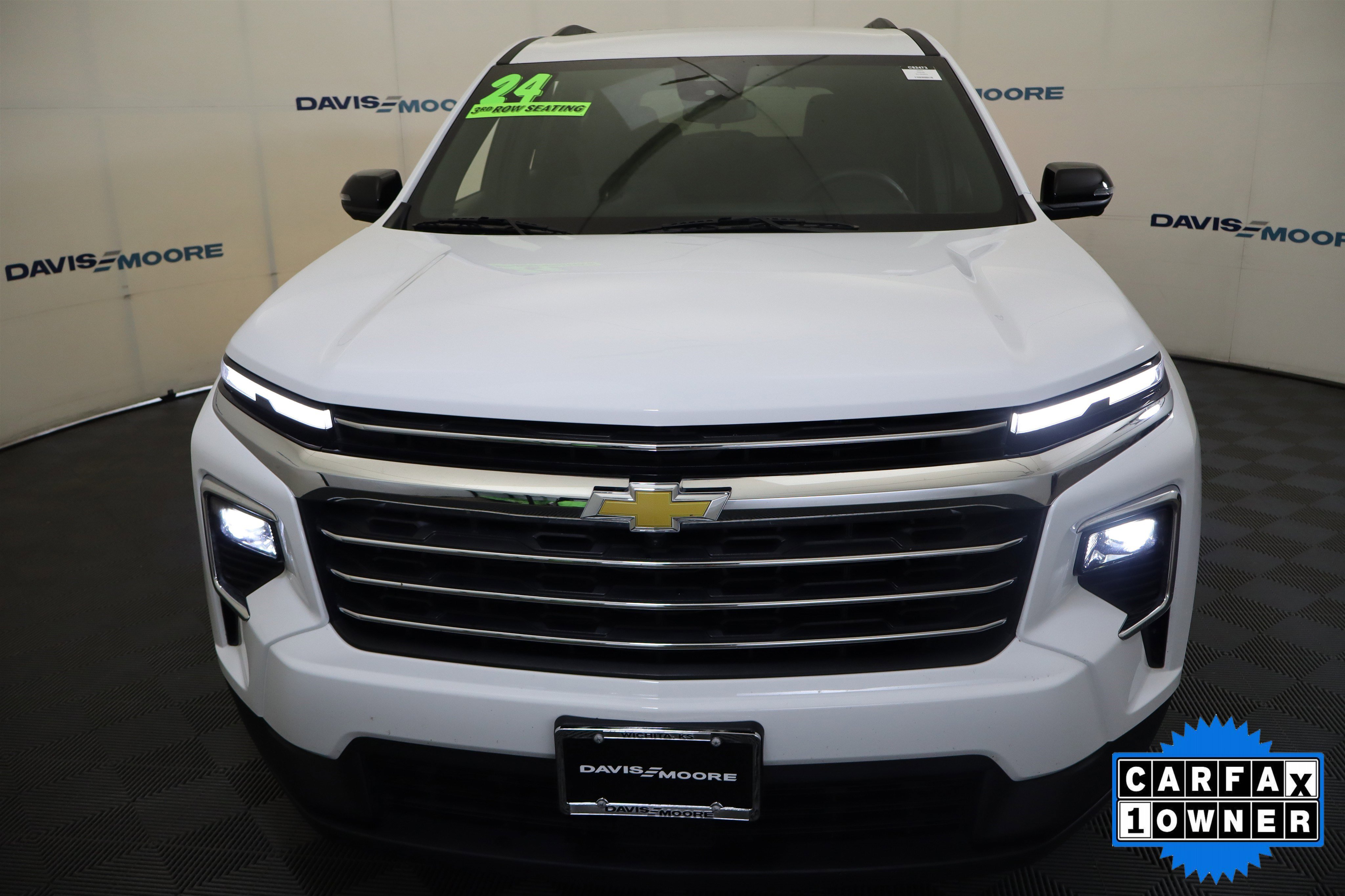 Used 2024 Chevrolet Traverse LT FWD image 14