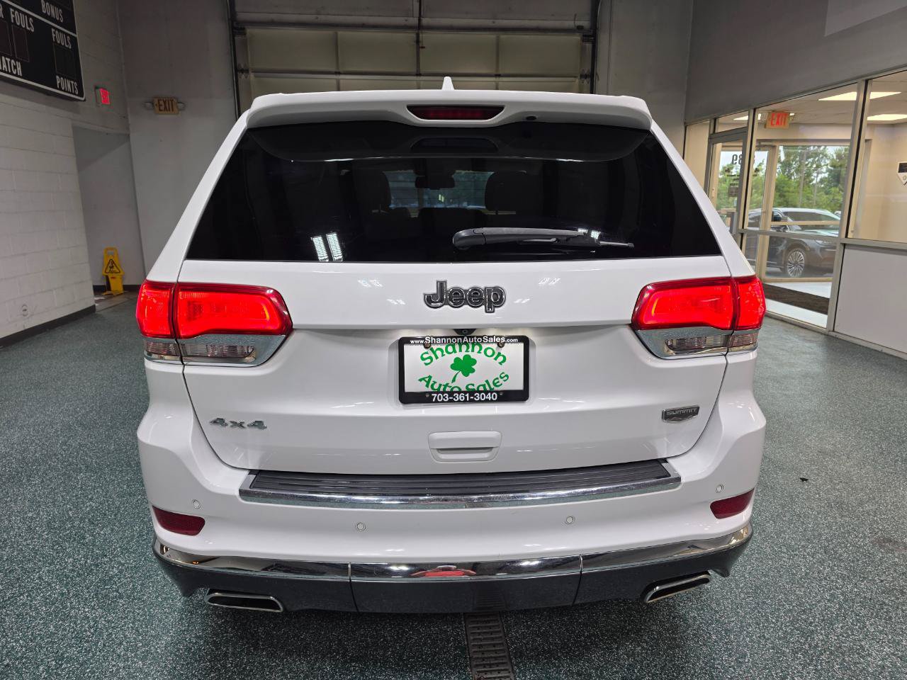 Used 2015 Jeep Grand Cherokee Summit AWD/4WD image 8