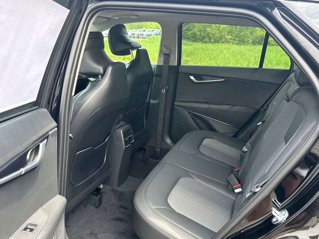New 2025 Kia Niro EX Touring image 13