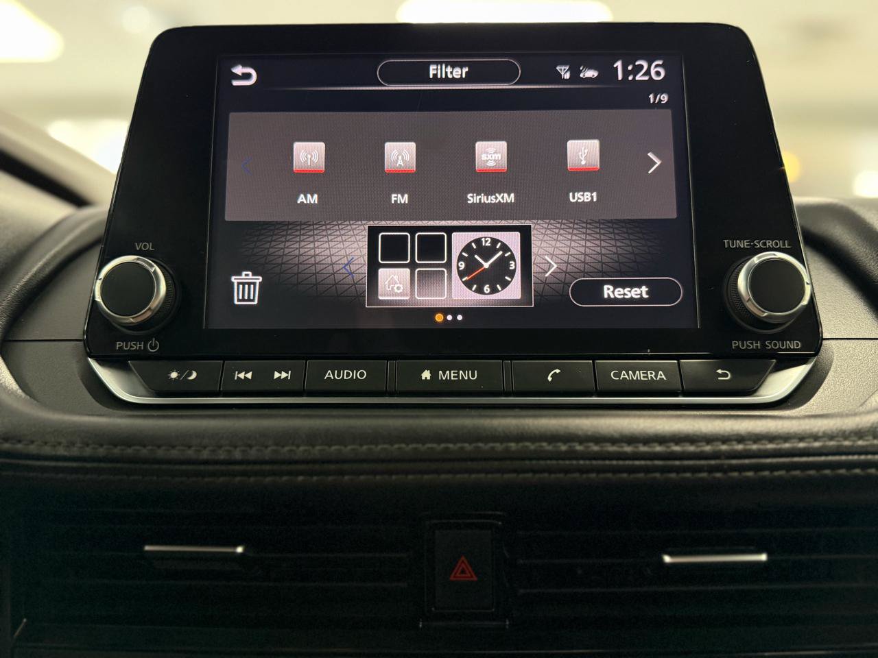 Used 2022 Nissan Rogue SV FWD image 17