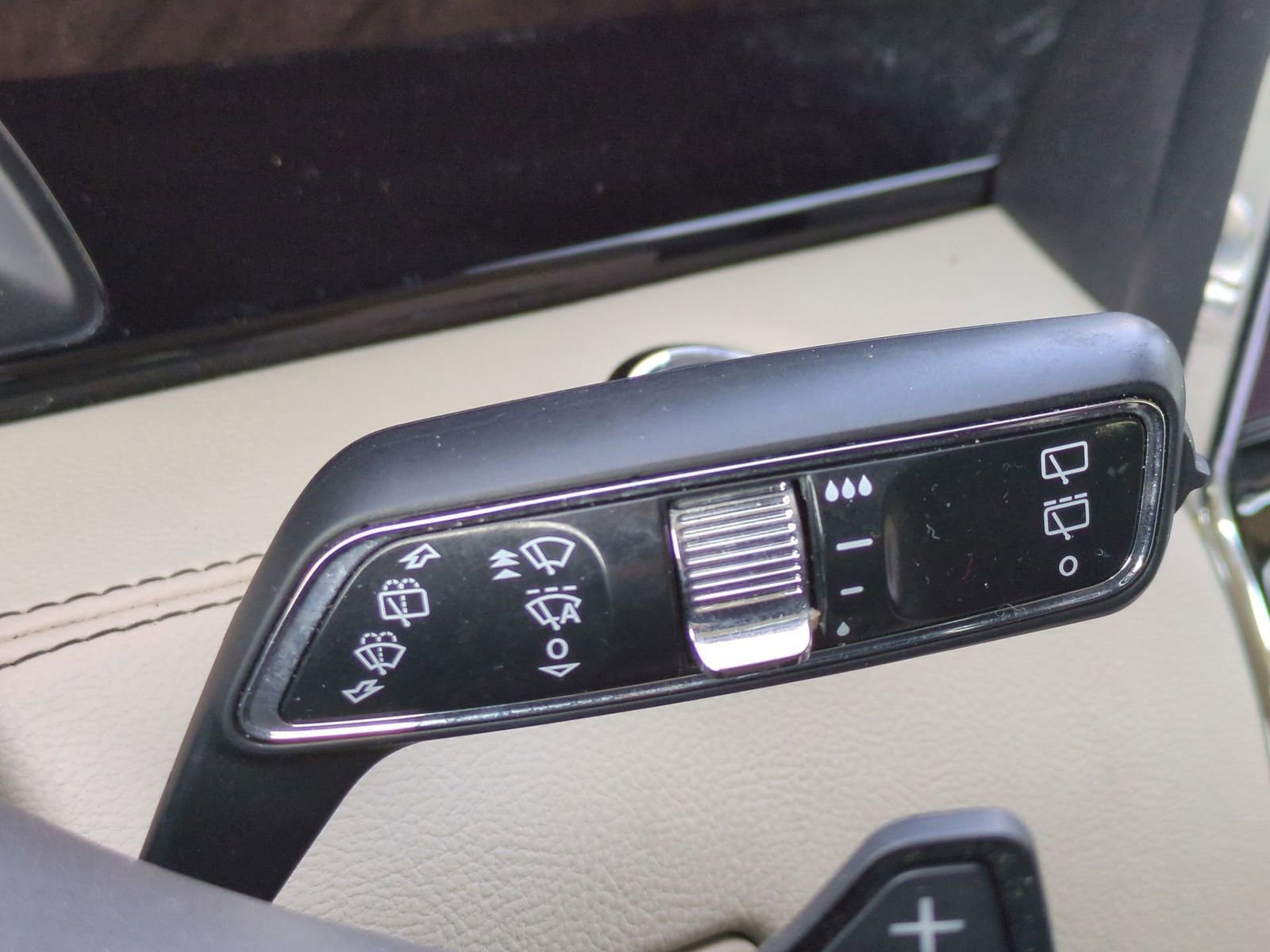 Used 2018 Lincoln Navigator L Reserve w/ Technology Package image 34