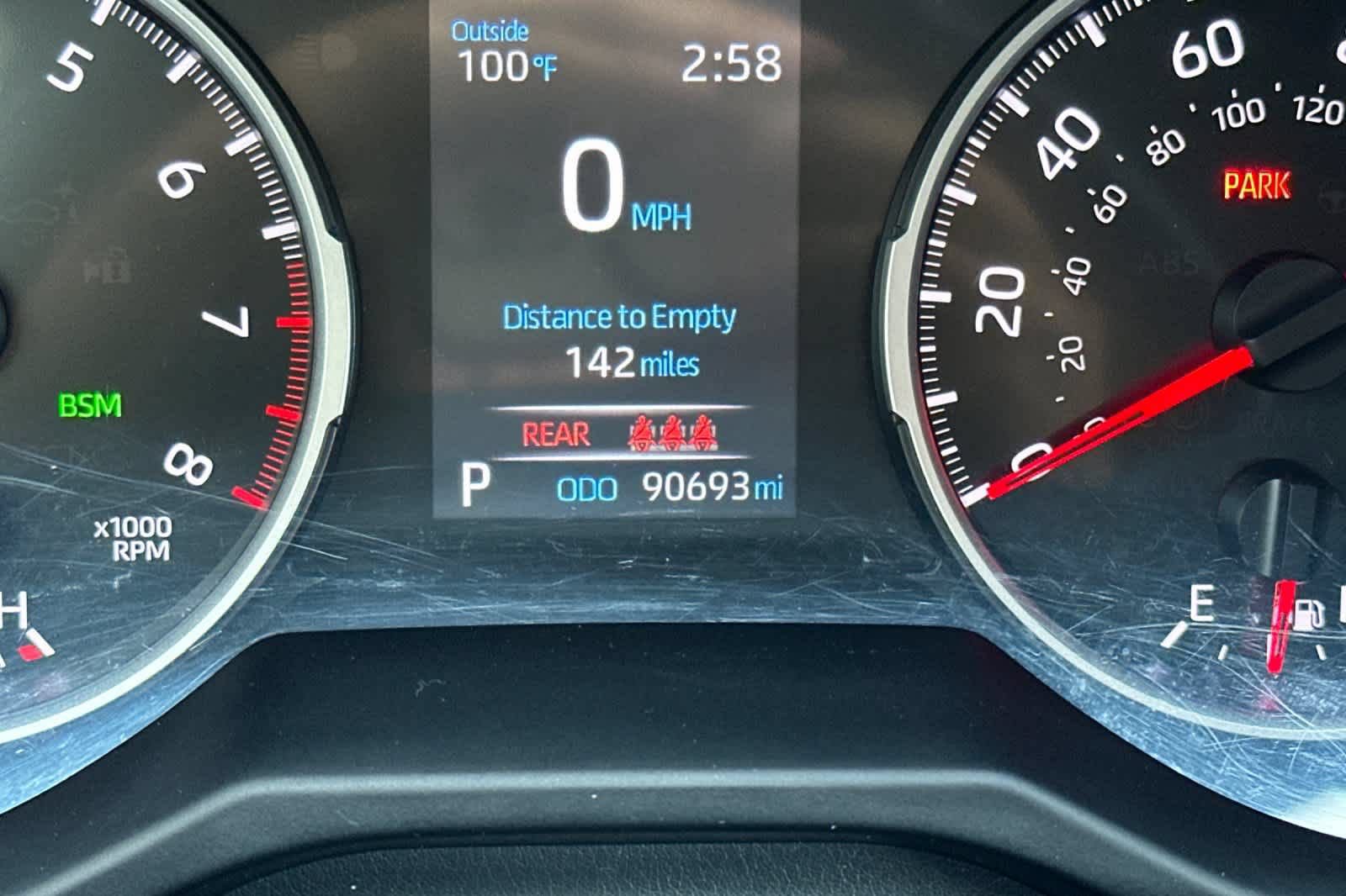 Used 2021 Toyota RAV4 XLE FWD image 26