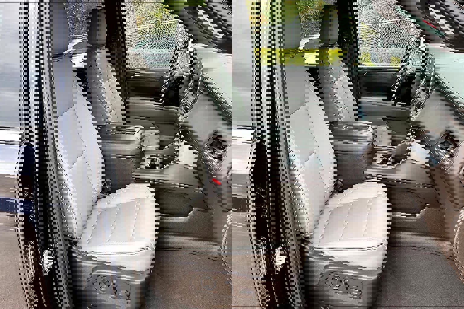 Used 2022 GMC Yukon XL SLT image 8