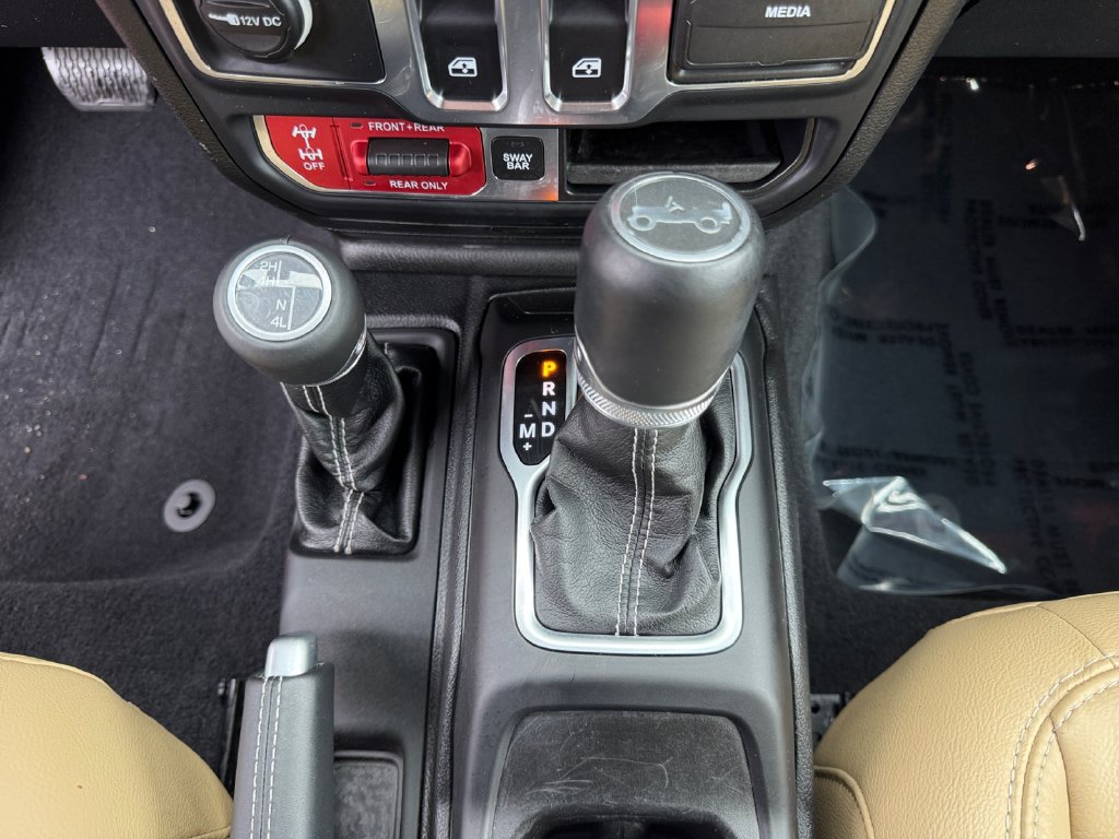 Used 2019 Jeep Wrangler Rubicon w/ Safety Group AWD/4WD image 19