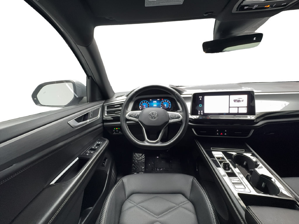 Used 2024 Volkswagen Atlas Cross Sport SE FWD image 36
