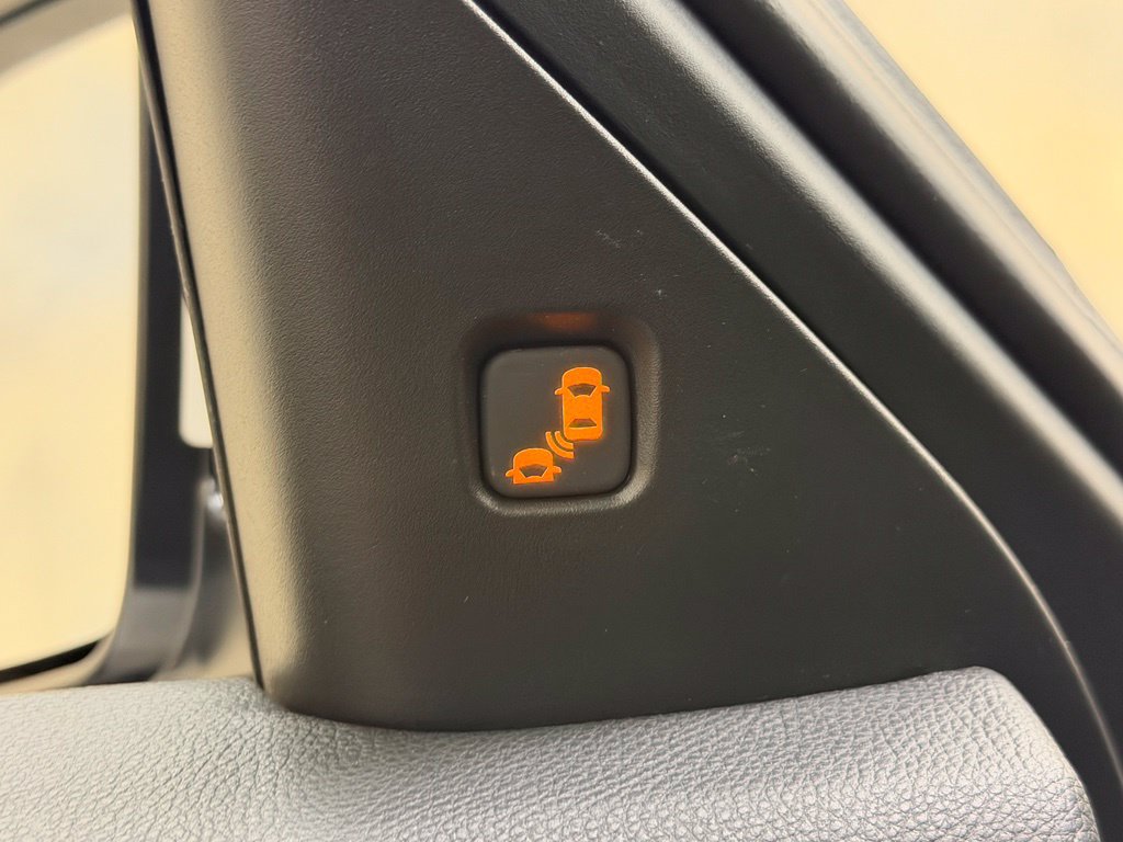 Used 2023 Acura RDX AWD image 18