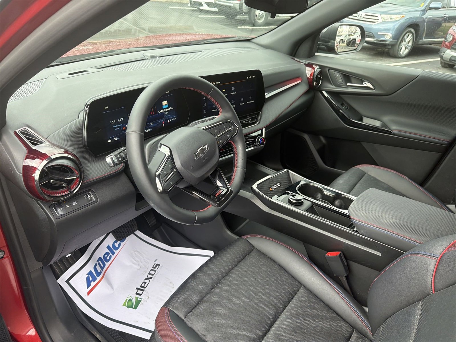 Used 2025 Chevrolet Equinox RS image 10