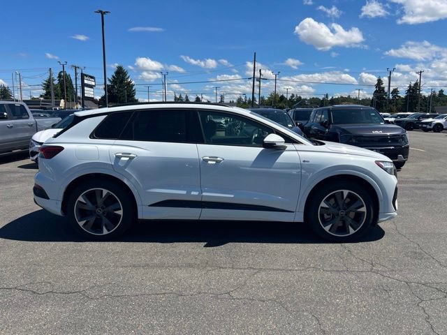 Used 2024 Audi Q4 e-tron Premium Plus w/ Premium Plus AWD/4WD image 6