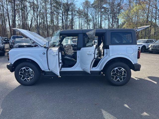 New 2025 Ford Bronco Outer Banks AWD/4WD image 24