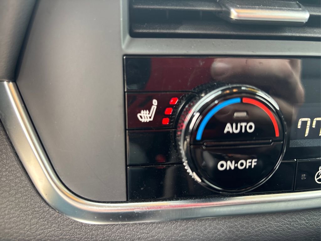 Used 2023 Nissan Rogue SV w/ SV Premium B Package AWD/4WD image 34