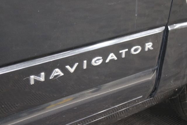 Used 2015 Lincoln Navigator 2WD image 5