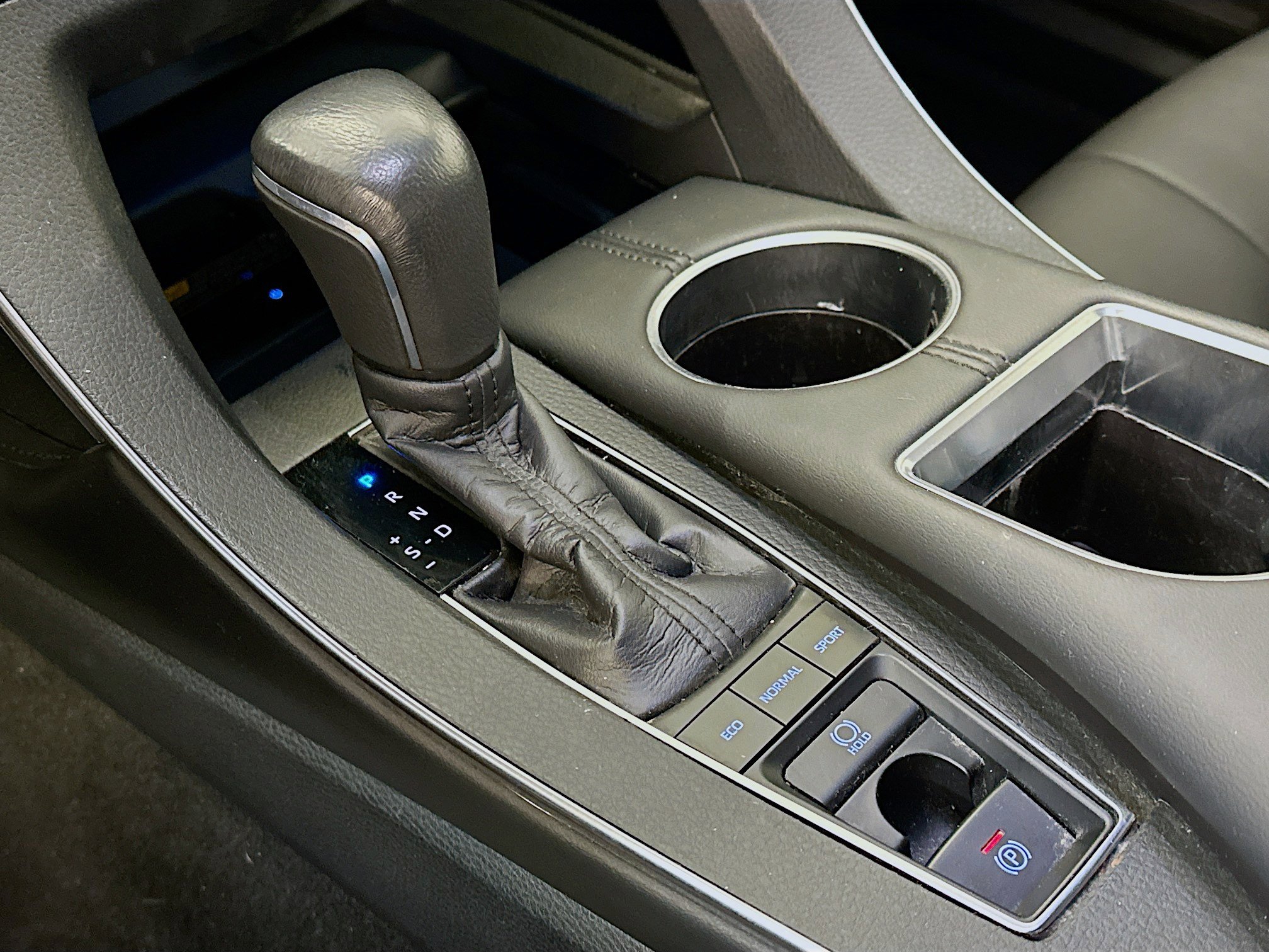 Used 2019 Toyota Avalon XLE image 25