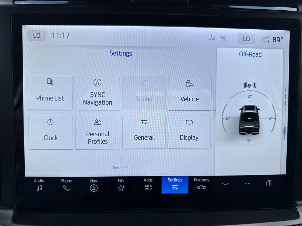 New 2025 Ford F150 Lariat w/ Equipment Group 502A High image 31