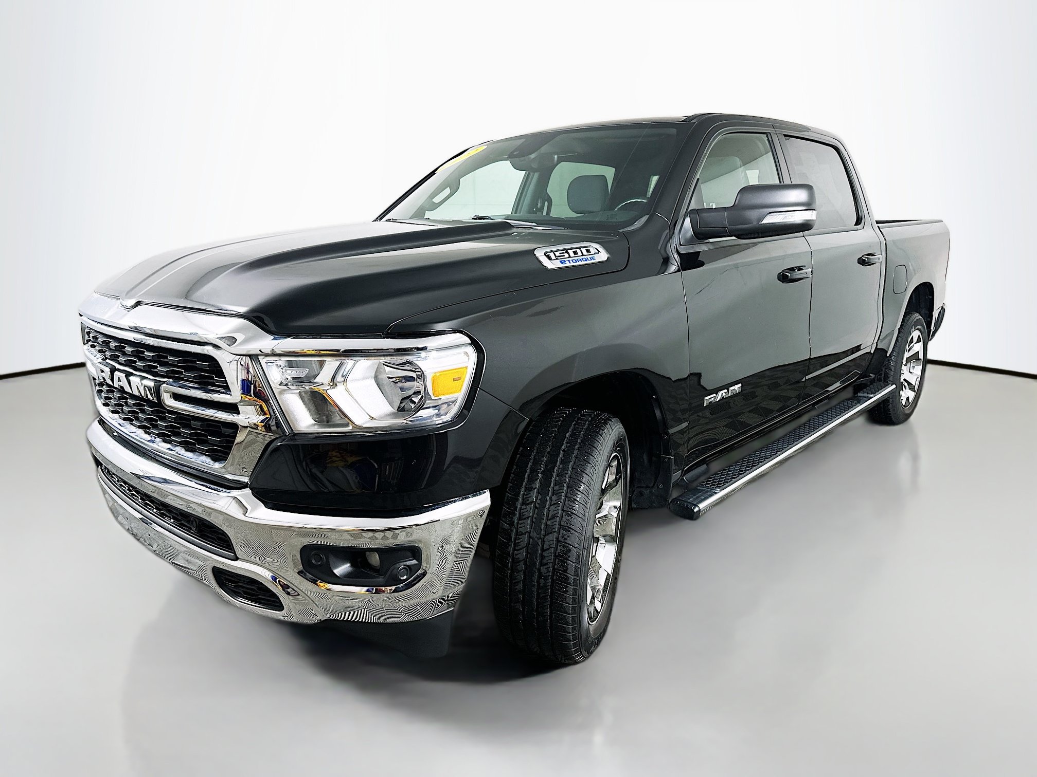 Used 2022 RAM 1500 Big Horn AWD/4WD image 3