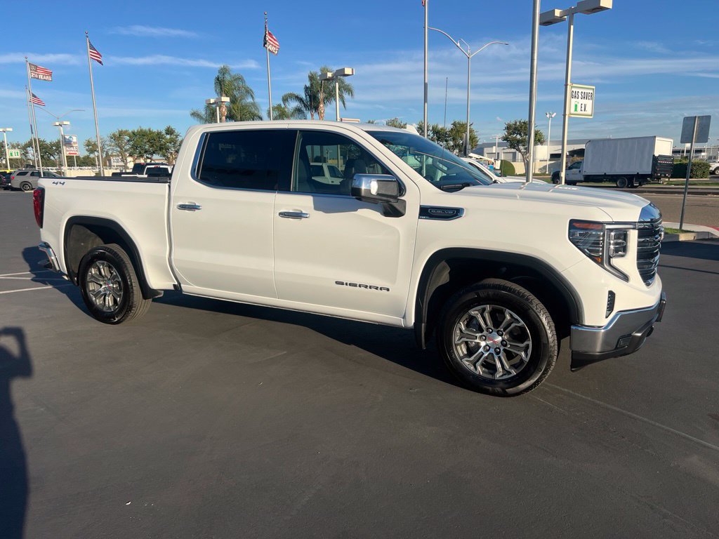 Used 2025 GMC Sierra 1500 SLT AWD/4WD image 6