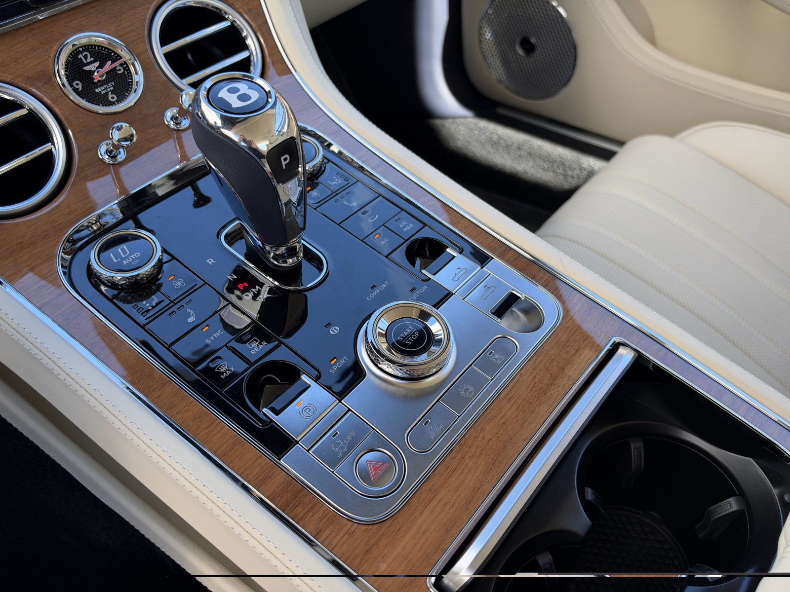 New 2027 Bentley Continental GTC AWD/4WD image 30