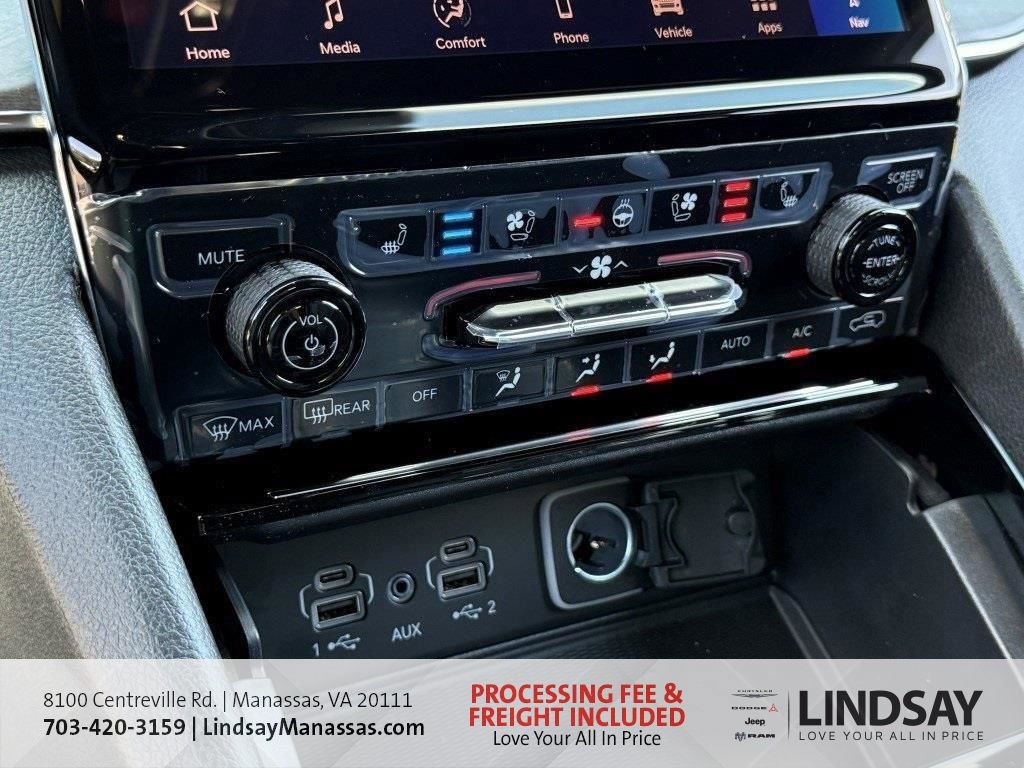 New 2025 Jeep Grand Cherokee Overland w/ Adv Protech Group III AWD/4WD image 36