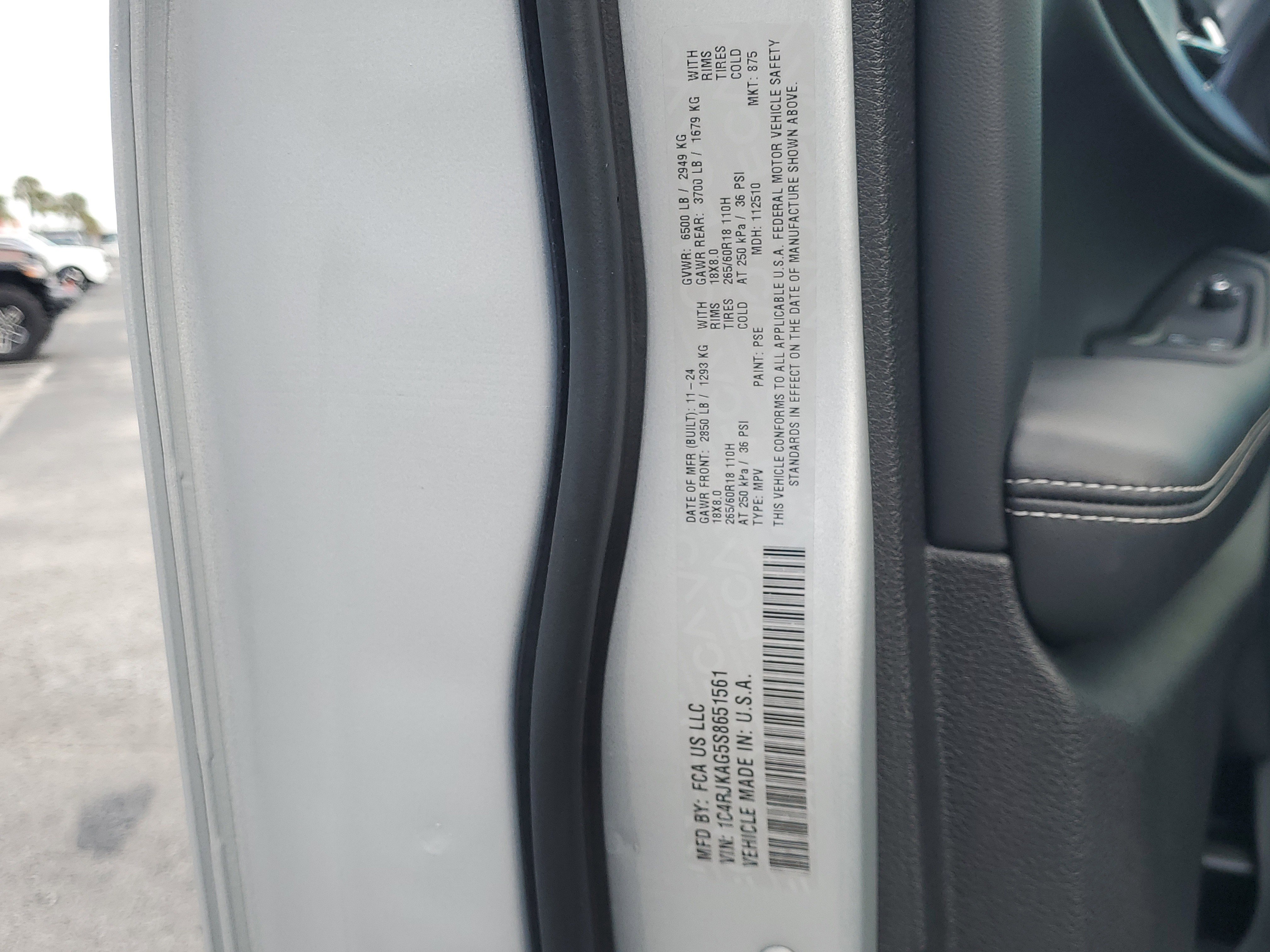 Used 2025 Jeep Grand Cherokee L Laredo w/ Trailer Tow Package image 30