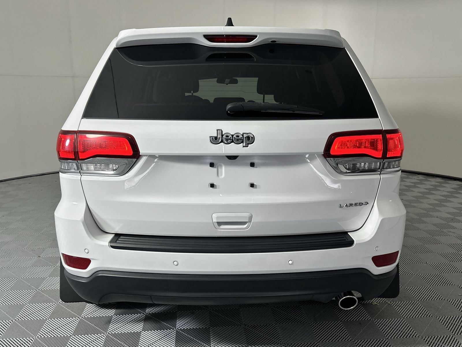 Used 2021 Jeep Grand Cherokee Laredo RWD image 7
