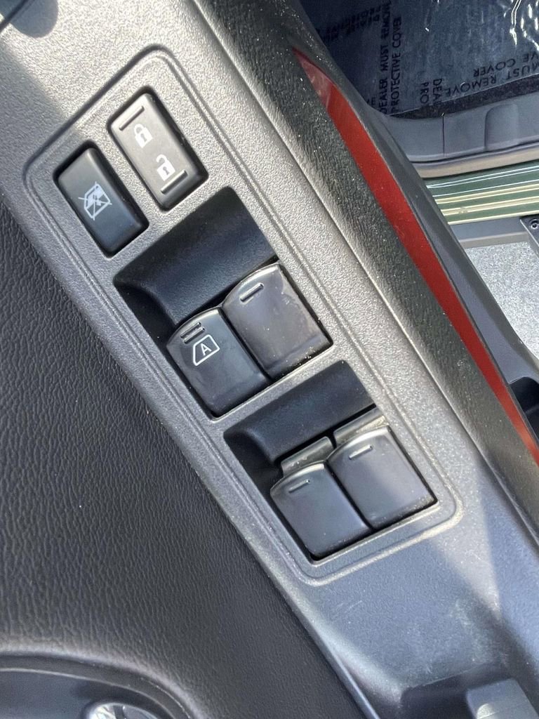 Used 2025 Nissan Frontier Pro-X w/ Pro Convenience Package image 17