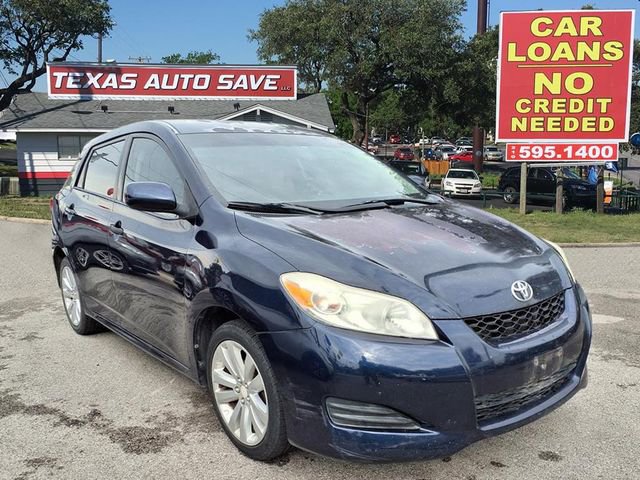 Used 2011 Toyota Matrix image 1