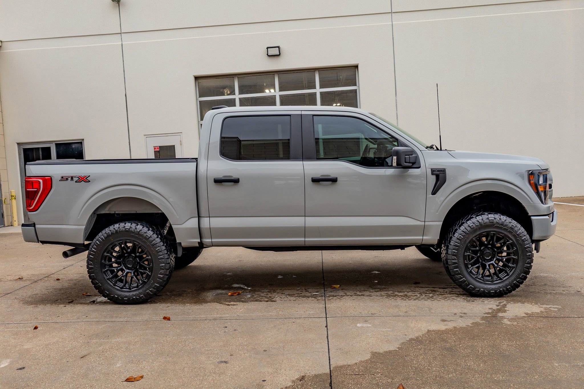 Used 2023 Ford F150 XL w/ STX Appearance Package RWD image 11