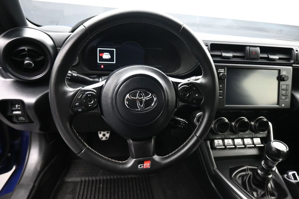 Used 2024 Toyota GR86 Premium RWD image 13