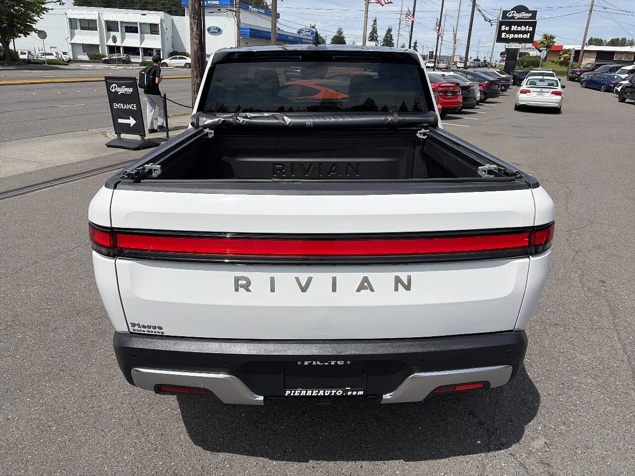 Used 2022 Rivian R1T Adventure AWD/4WD image 5