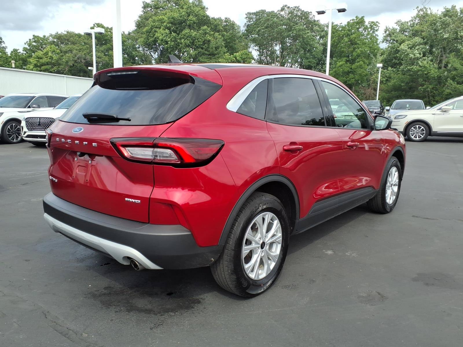 Used 2023 Ford Escape Active AWD/4WD image 7