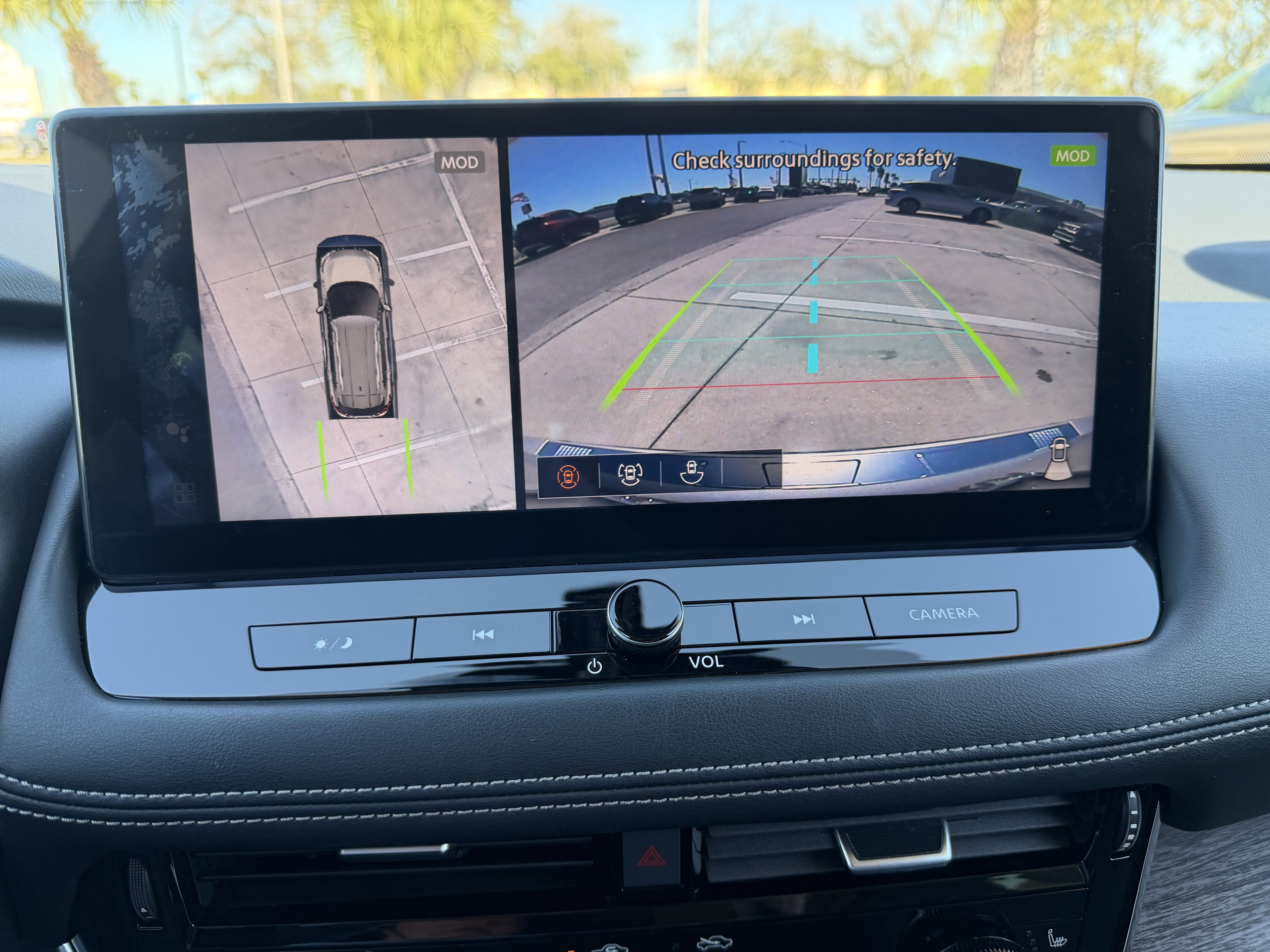 Used 2024 Nissan Rogue Platinum w/ Platinum Premium Package image 25