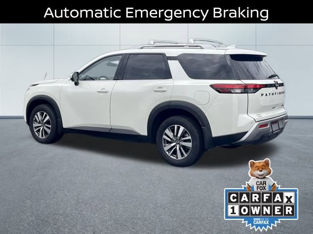 Certified 2024 Nissan Pathfinder SL w/ Black Appearance Package image 13