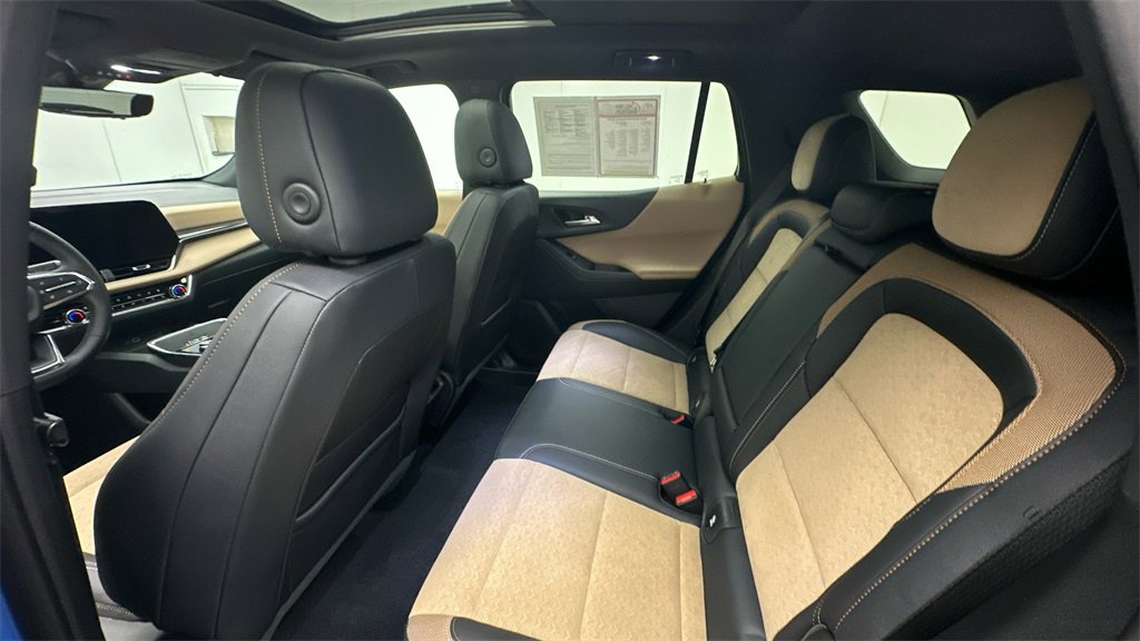 Used 2025 Chevrolet Equinox ACTIV w/ Safety and Technology Package image 10