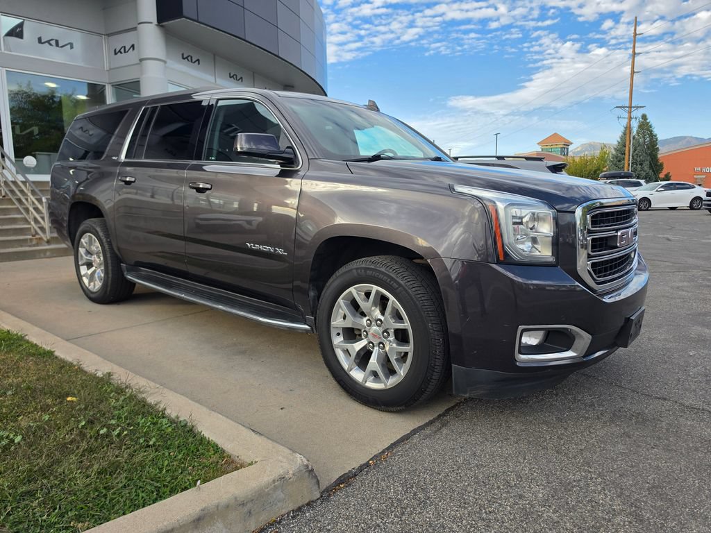 Used 2018 GMC Yukon XL SLT w/ Open Road Package AWD/4WD image 3