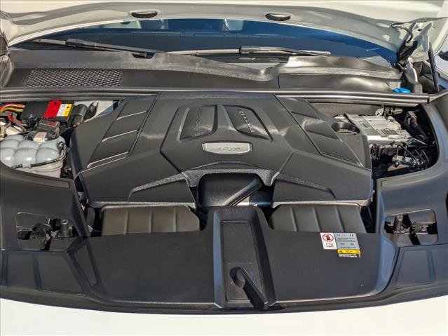 Used 2023 Porsche Cayenne Platinum Edition image 22