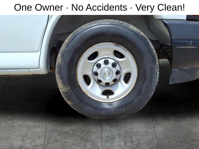 Used 2021 Chevrolet Express 3500 w/ Driver Convenience Package RWD image 9