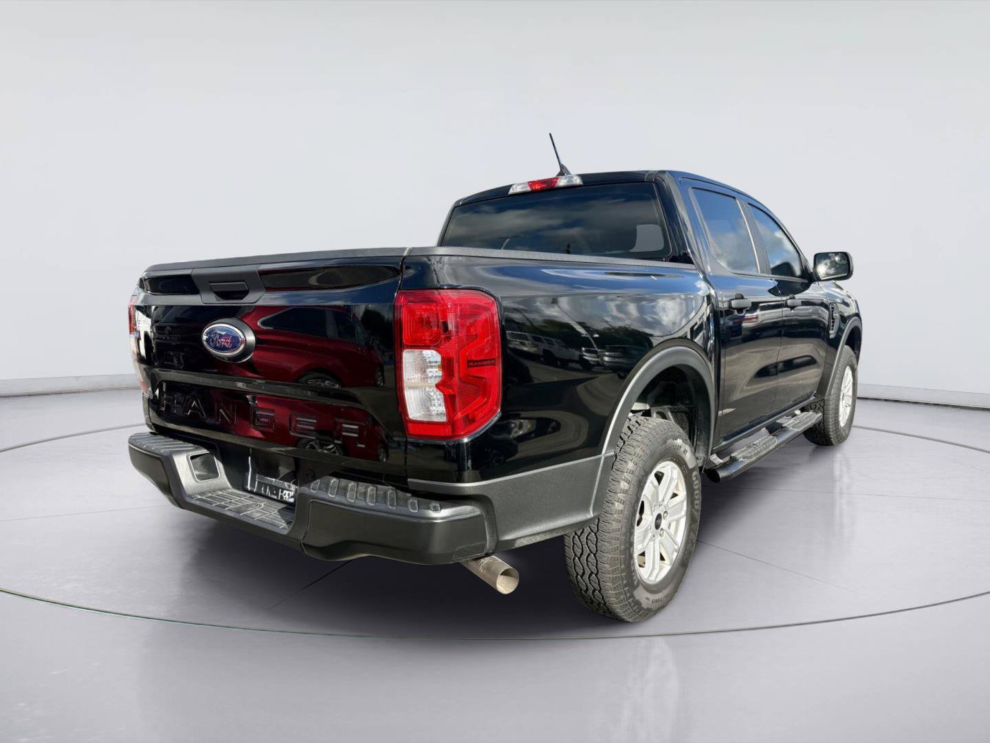 Used 2024 Ford Ranger XL RWD image 5