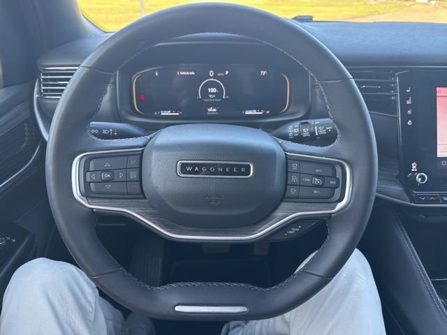 Used 2024 Jeep Wagoneer Series II w/ Flexible Seating Group image 18