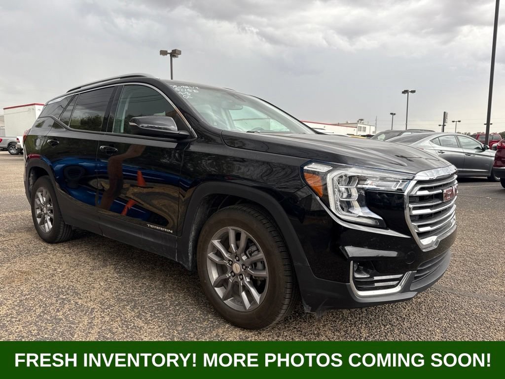 Used 2024 GMC Terrain SLT