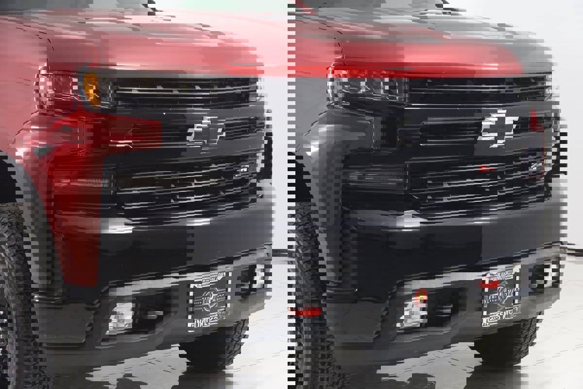 Used 2020 Chevrolet Silverado 1500 LT Trail Boss image 33