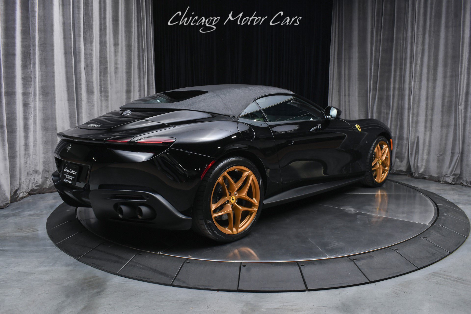 Used 2024 Ferrari Roma Spider RWD image 26