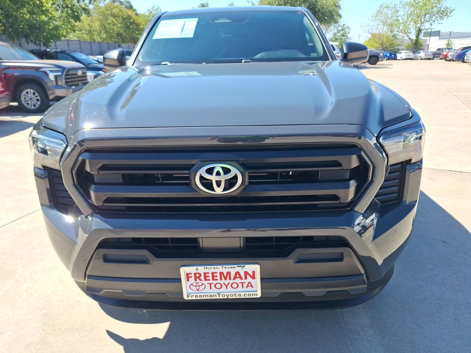 Used 2025 Toyota Tacoma SR RWD image 9