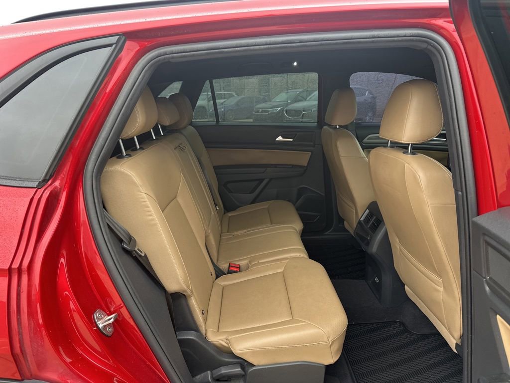Used 2020 Volkswagen Atlas Cross Sport SE FWD image 19