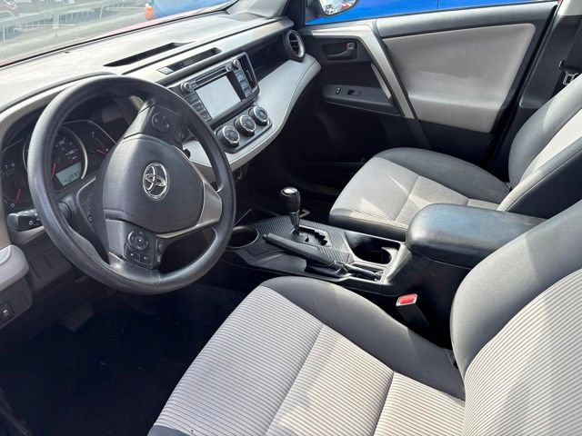 Used 2015 Toyota RAV4 LE FWD image 10