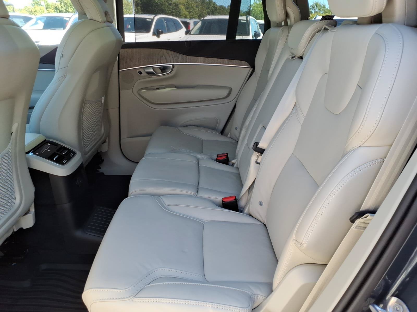 Used 2024 Volvo XC90 T8 Ultimate w/ Protection Package Premier AWD/4WD image 22