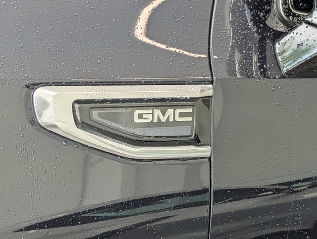 Used 2023 GMC Yukon Denali AWD/4WD image 6