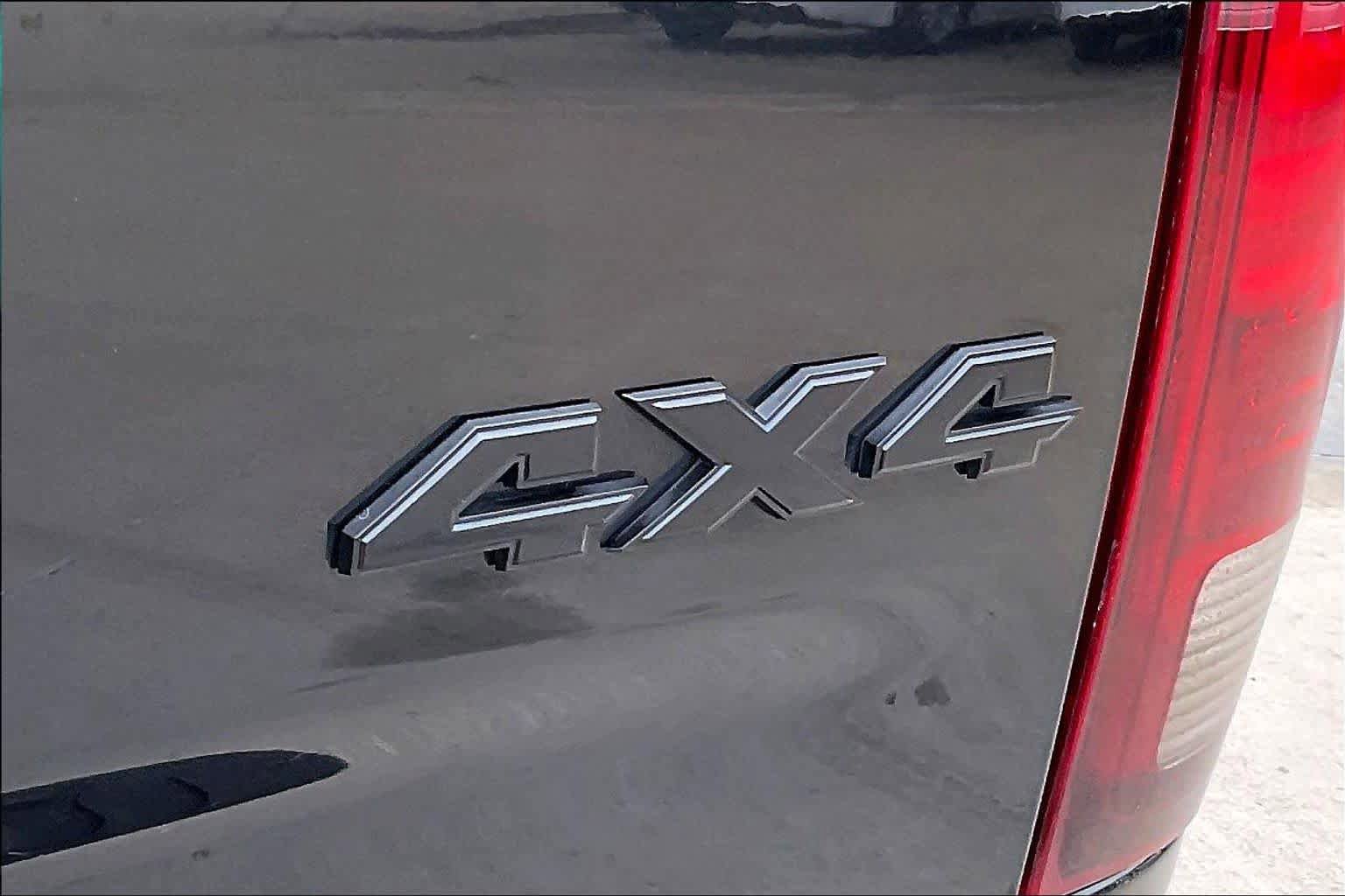 Used 2015 RAM 1500 Express AWD/4WD image 10