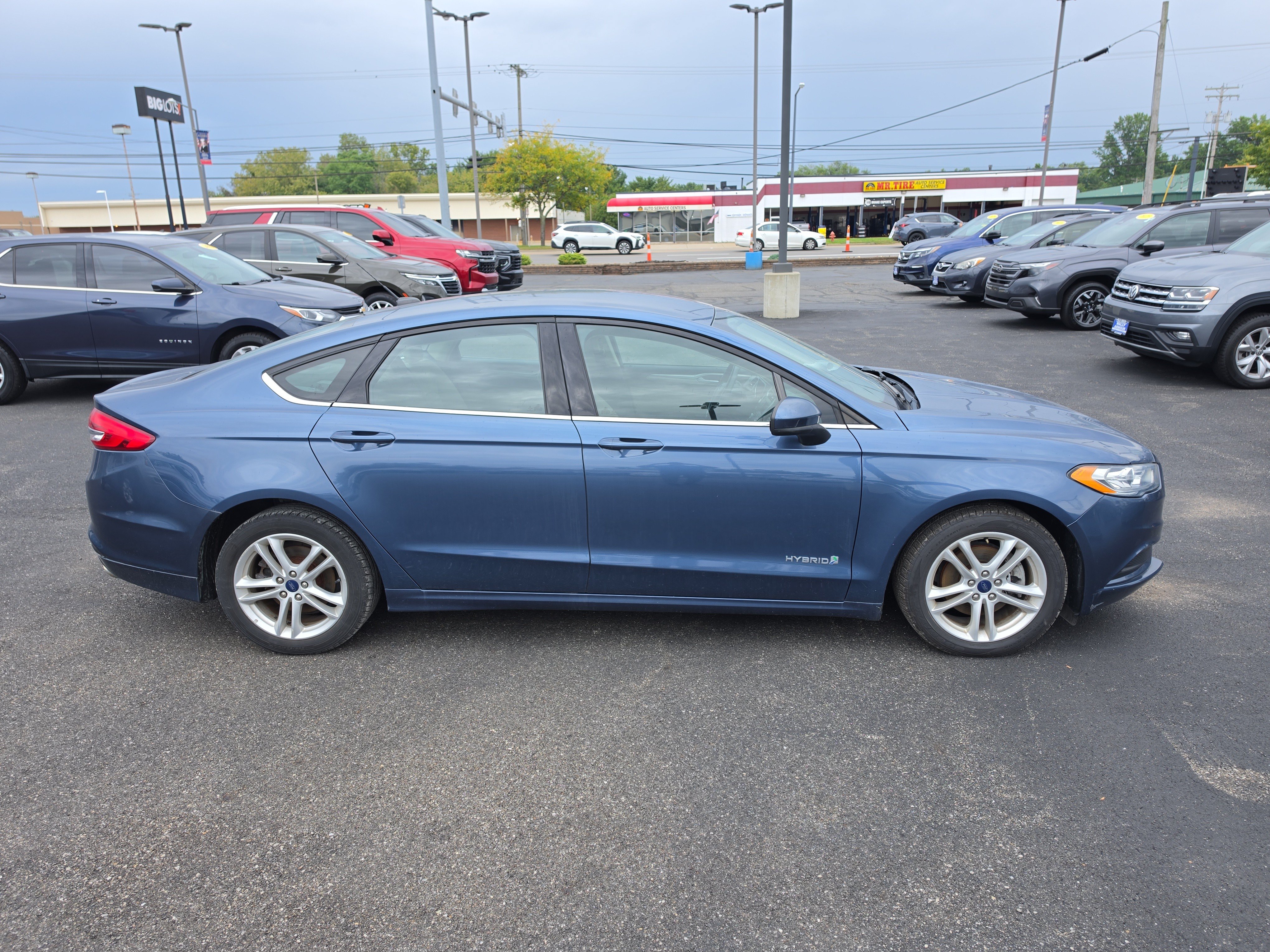Used 2018 Ford Fusion S FWD image 2