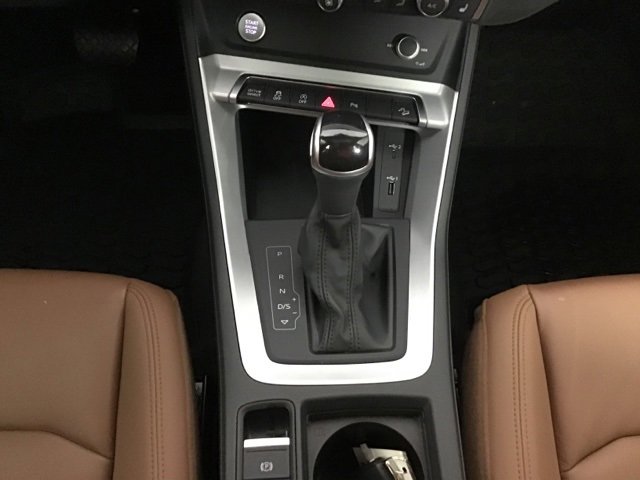 Used 2020 Audi Q3 2.0T Premium w/ Convenience Package image 12